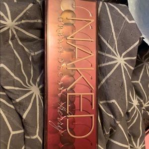 Urban Decay Naked Cherry Palette